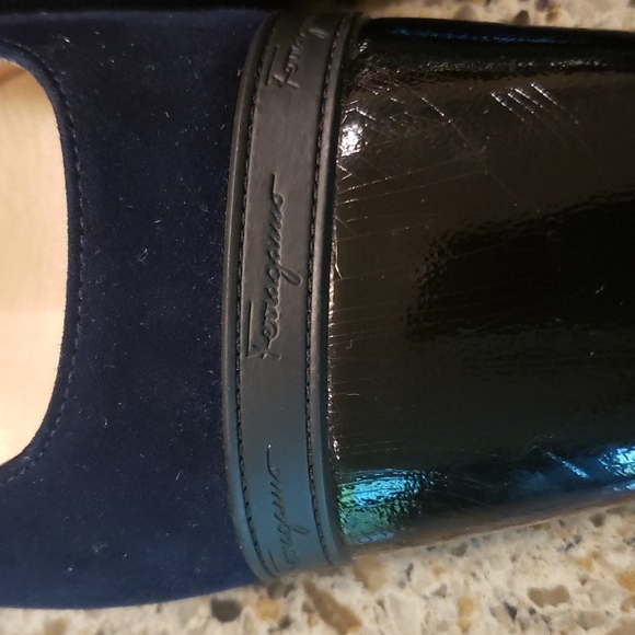 Salvatore Ferragamo Midnight Suede/ Leather Cap Toe Sonia Pump - Picture 8 of 12